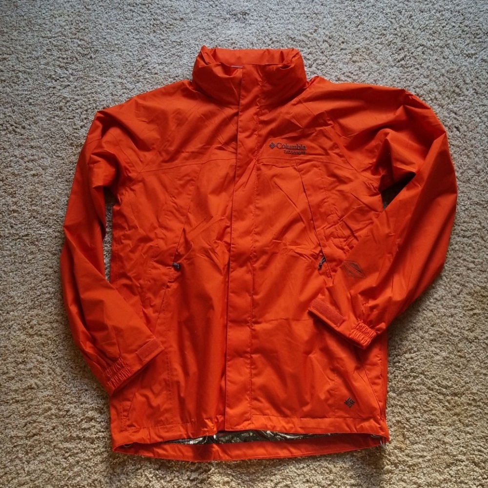 MENS COLUMBIA TITANIUM JACKET SIZE MED